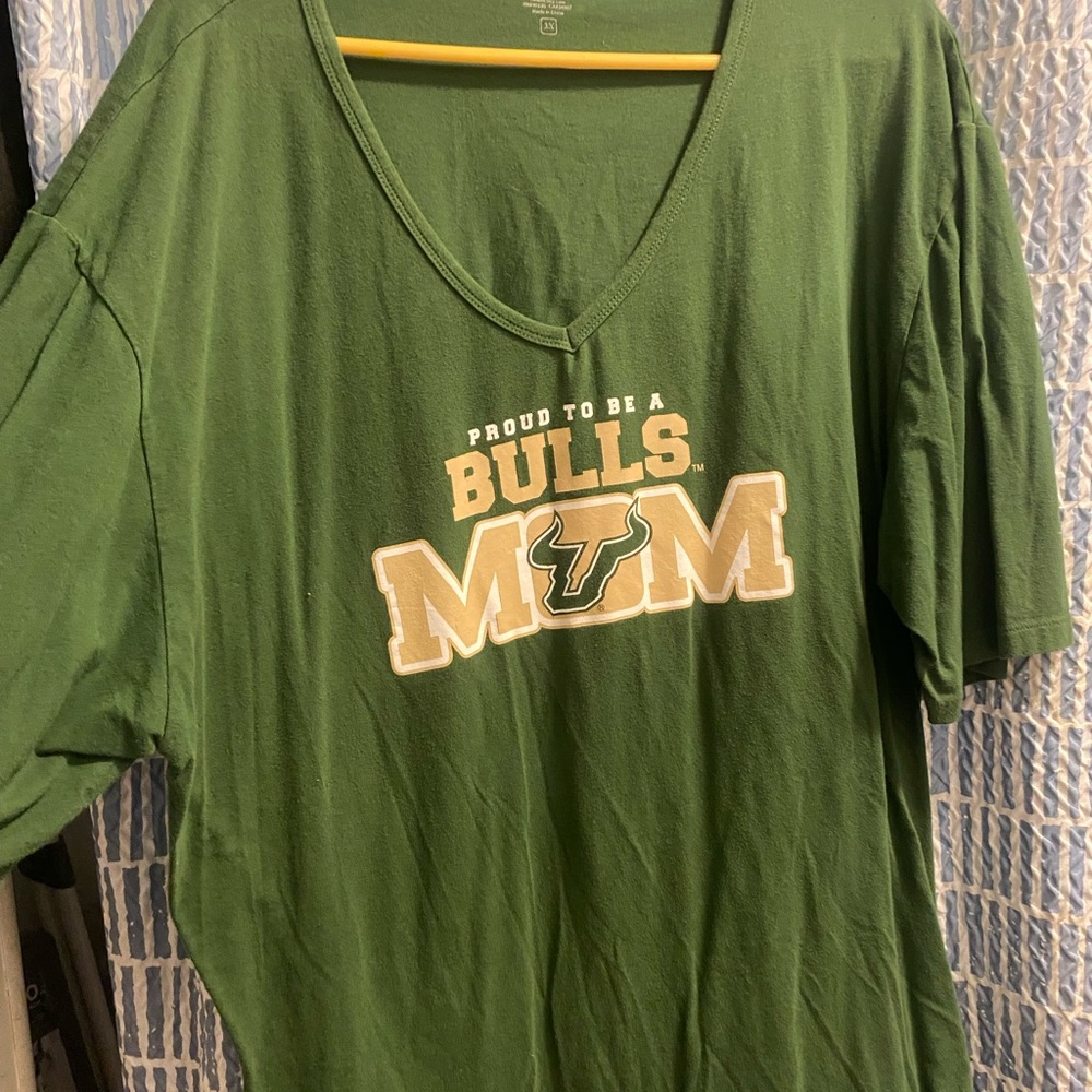 USF “Bulls Mom” T-Shirt